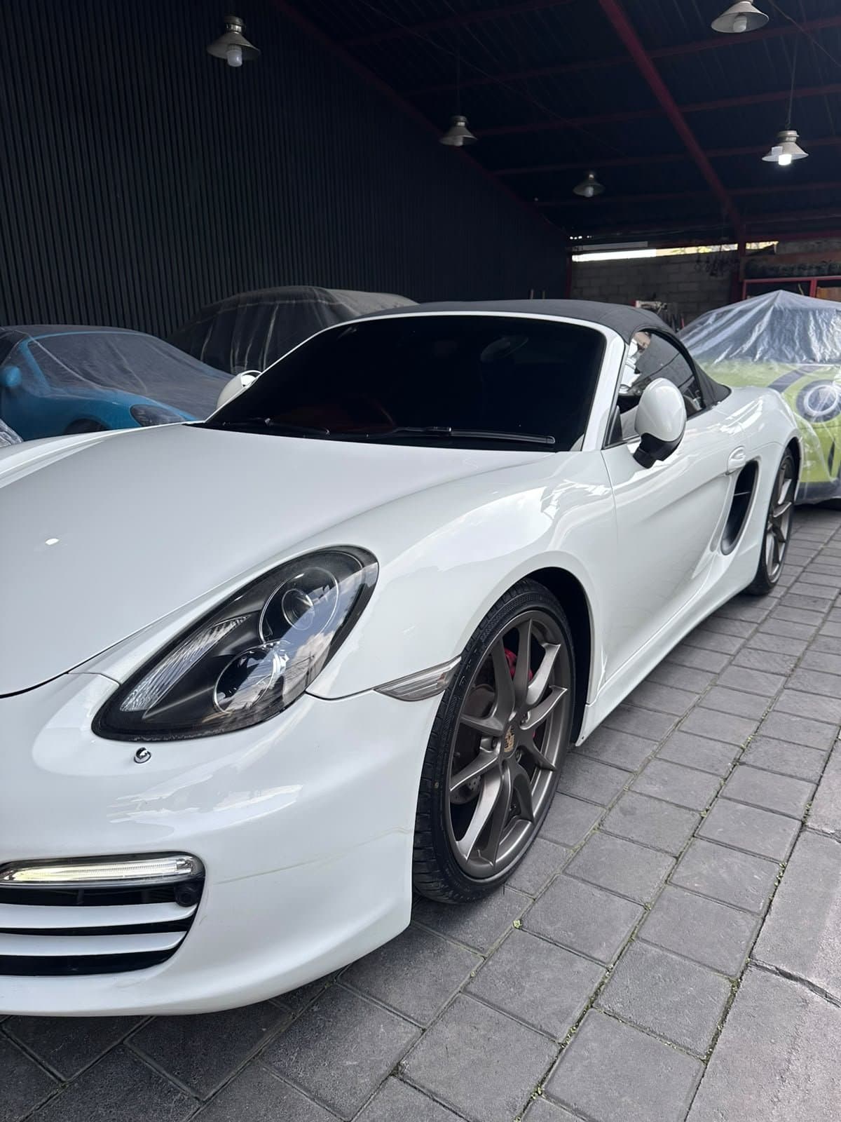 Porsche Boxster (White) 2