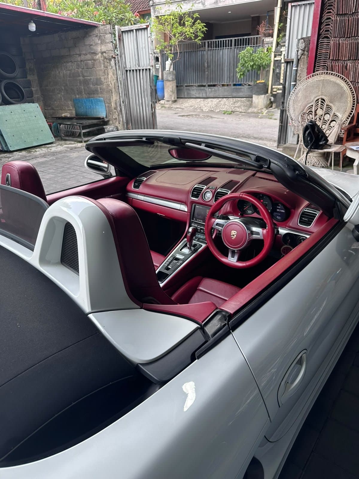 Porsche Boxster (White) 6