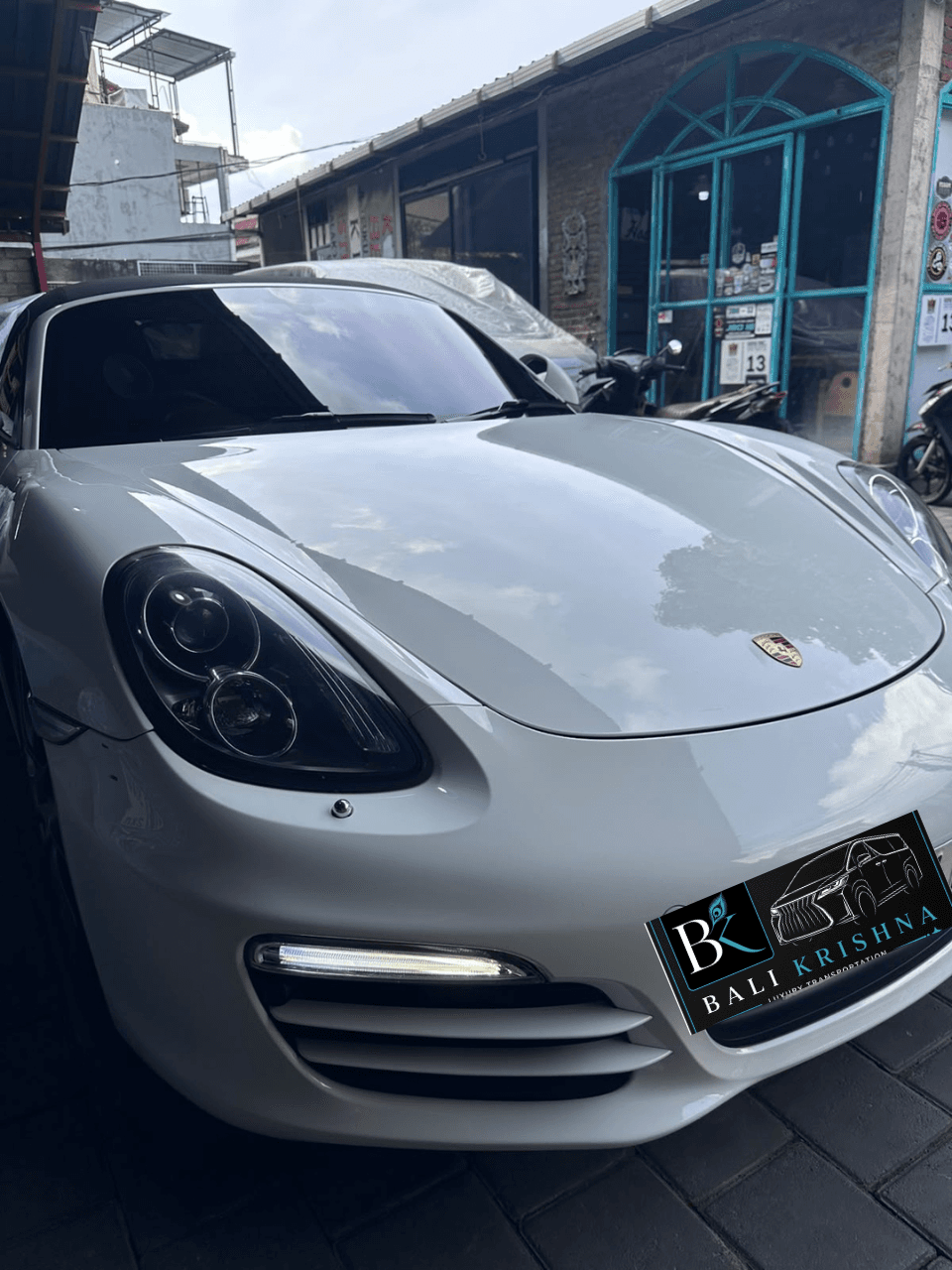 Porsche Boxster (White) 9