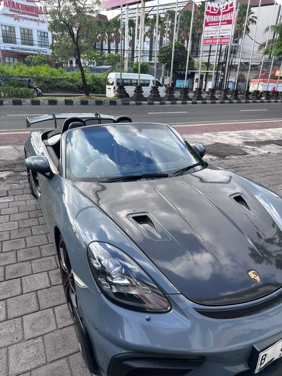 Porsche 718 Grey Convertible 3